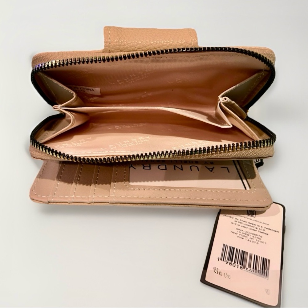 Laundry by Shelli Segal Pebbled Leather Tan Wallet with Gold Accent - Picture 4 of 4